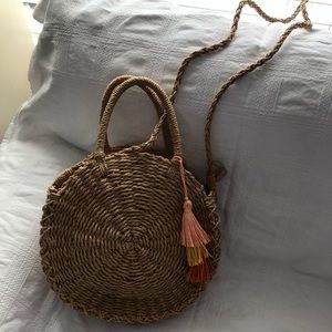Woven Purse w/ Tassel